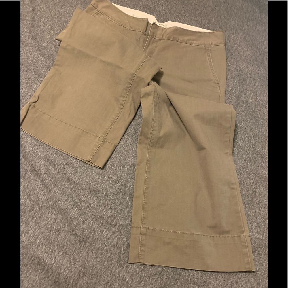 Banana Republic Women's crop Capri shorts/pants